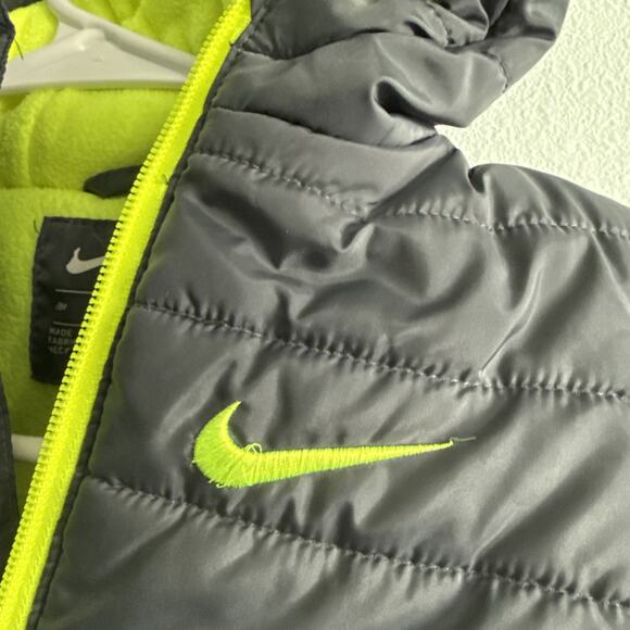 Nike Toddler Boys Puffer Coat Jacket Size 18 Months Hooded Gray/Neon - Picture 2 of 5